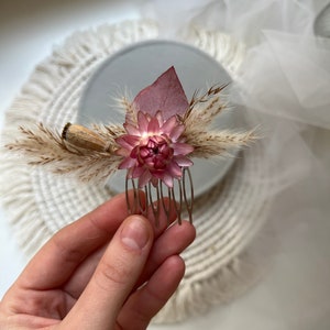 Dried flower hair piece Dried flower hair accessory Bohemian Rustic floral headpiece Boho light pink dried flower comb Boho wedding pins