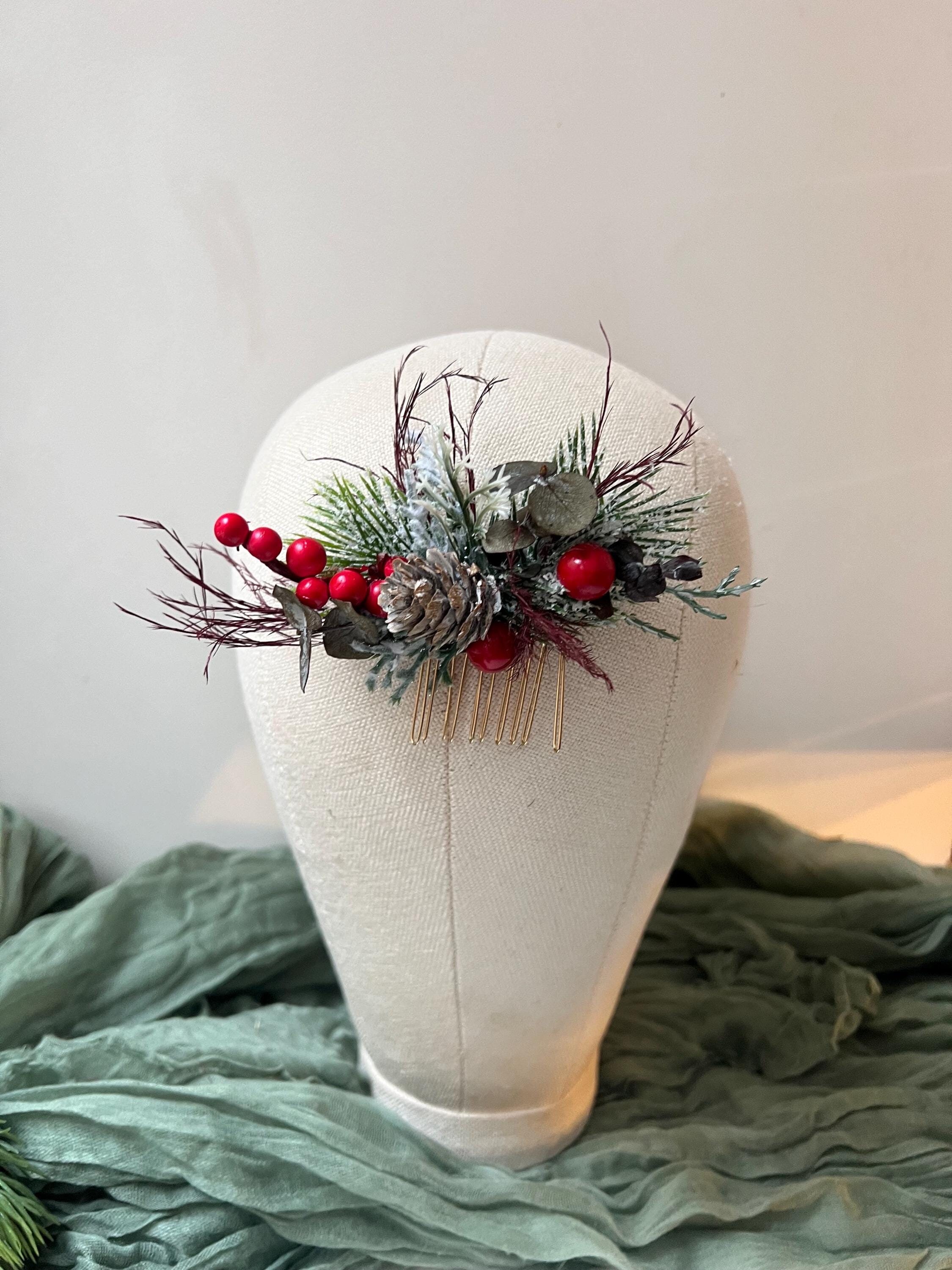Christmas woodland headband Winter comb Christmas boutonniere Christmas hair piece Winter Hair comb Red berries headband Red Green accessory