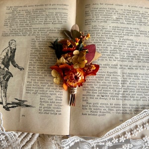 Autumn Wedding Boutonniere Red Small bouquet Vintage buttonhole Fall wedding arrangement Wedding boho bouquet Terracotta boutonniere Flower