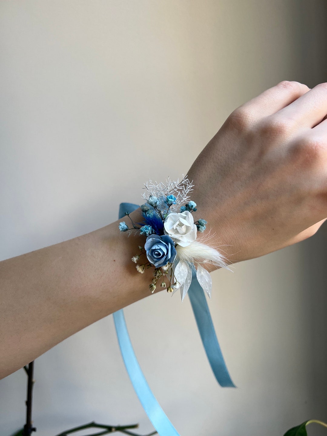 Acquista Forniture per matrimoni Bracciale in seta rosa corpetto da polso fiore damigella d'onore sposa sposo in Italia a partire da 8.42
