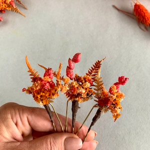 Terracotta hair pins Dried flower hairpiece Wedding hair accessories Burnt orange hair clips Bride floral Boho Rustic headpiece Teracotta