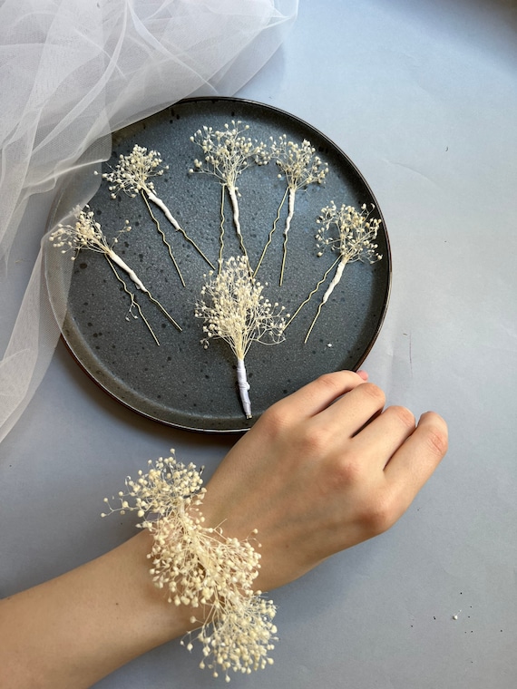 Gypsophila bracelet deals