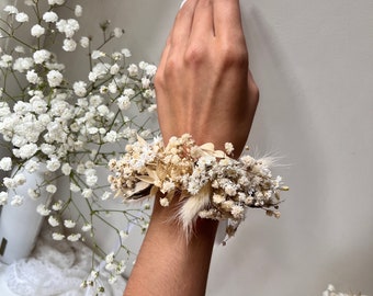 Bracelet de mariée Bracelet de fleurs blanches Accessoire de fleur naturelle Bracelet floral de demoiselle d’honneur Bracelet de fleurs de prairie Mariage wirst corsage Boho