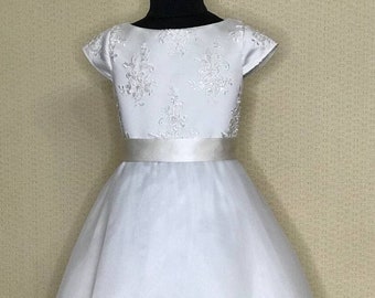 Communion dress tea length. First Holy Communion Dress,Short Sleeve Communion Dress,Flower Girl  Dress,Simple Communion Dress.