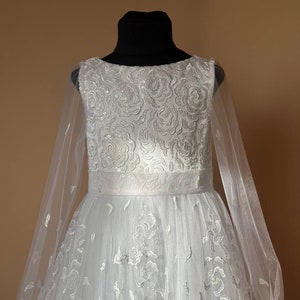 First communion dress,Lace communion dress with long sleeves,Dress for communion,White flower girl dress.