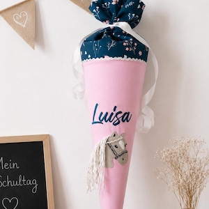 School cone embroidered with a horse – Step by Step "Wild Horse Ronja"