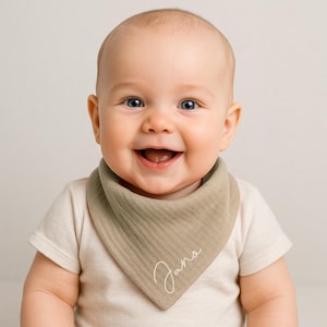 Personalized muslin scarf, 100% cotton, Oeko-Tex Standard 100 certified – with name & heart/star – baby bandana scarf, gift for newborns – handmade