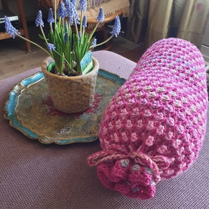 Crochetpattern: for neck pillowcase with African flower and Moroccan stitch