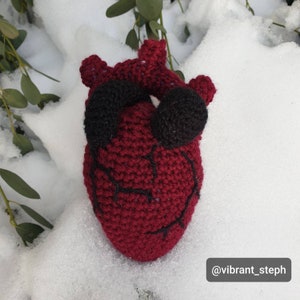 Crochetpattern: Gothic / anatomic heart