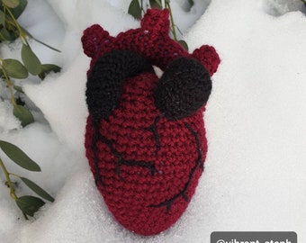 Crochetpattern: Gothic / anatomic heart