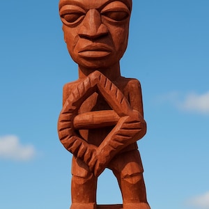 Authentic Traditional Yoruba Osoosi Spiritual Statue Ochosi Ososhi .