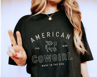 Boho Western Cowgirl Vintage Graphic Tee Comfort Colors Shirt Cowgirl Tshirt Gift for Her Birthday Gift Ideas Gift for Friend T-Shirt Gifts