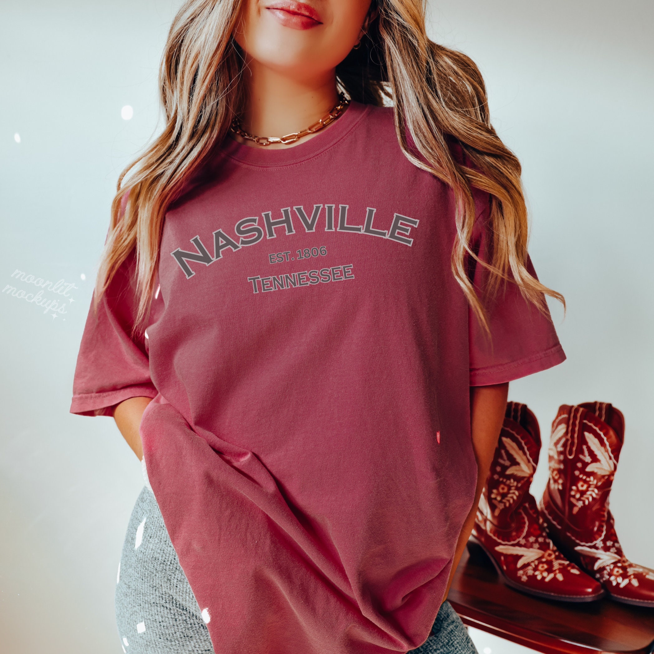 COUNTRY MUSIC NASHVILLE Graphic Tee Shirt