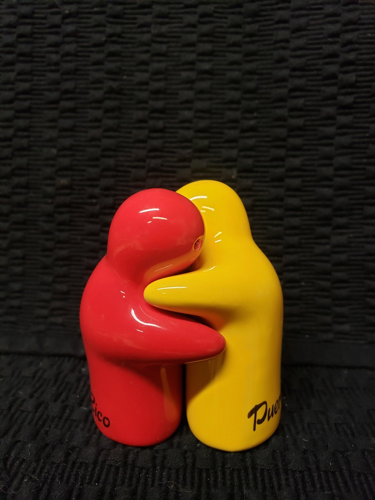 Vintage Hugging Salt and pepper shakers Etsy