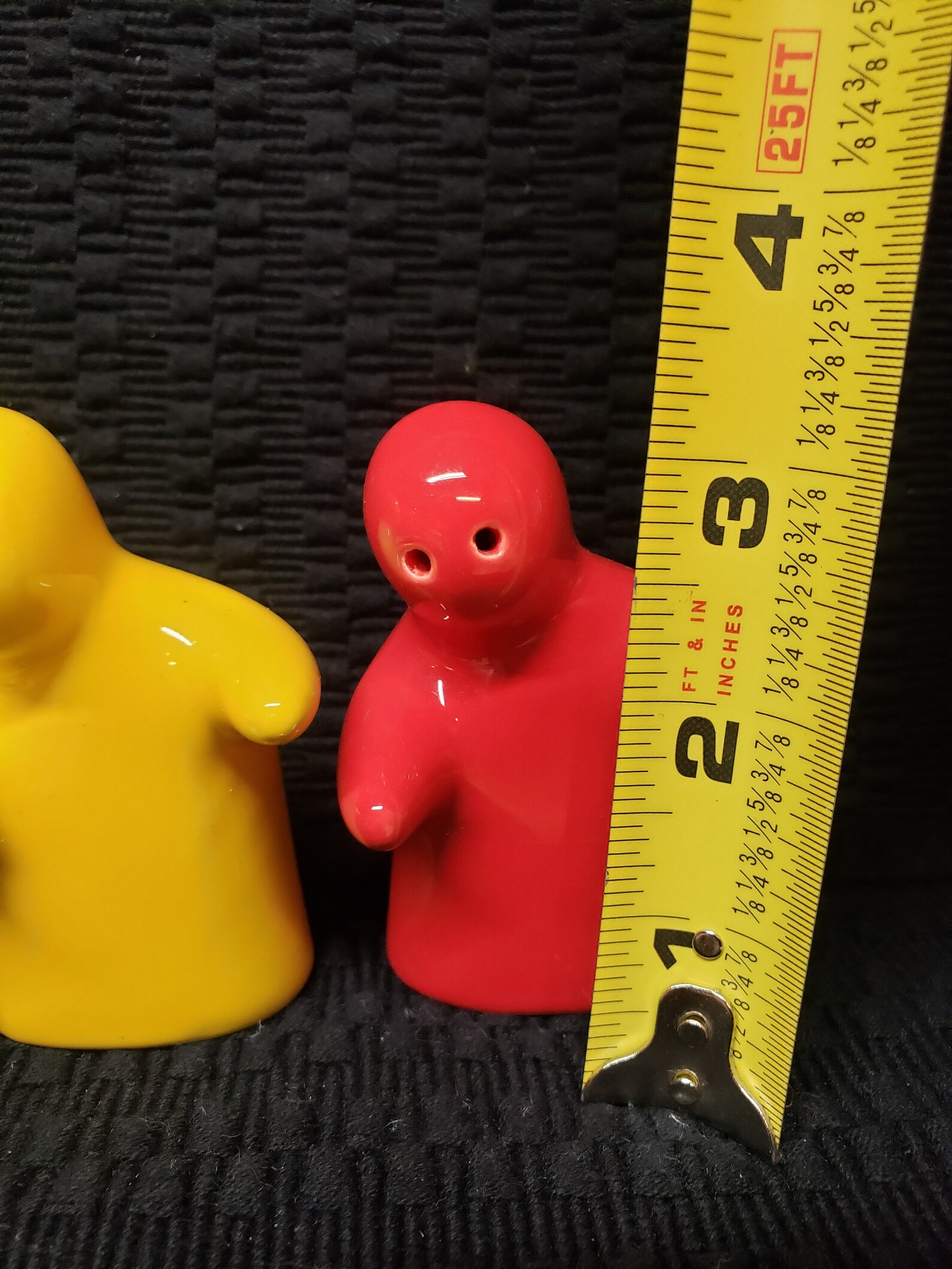 Vintage Hugging Salt and pepper shakers Etsy