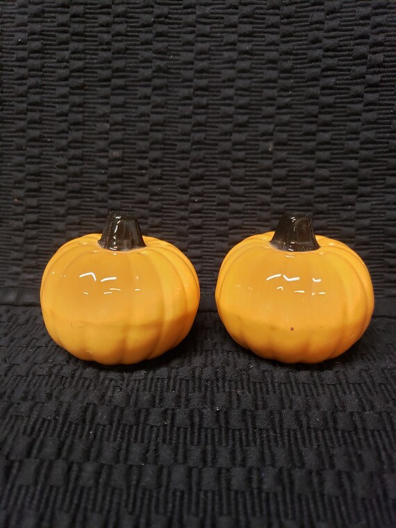 Vintage Fall Pumpkin Salt and Pepper Shakers Etsy