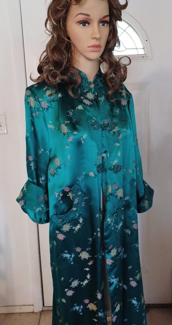 Luxurious Oriental Satin Kimono