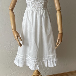Vintage white petticoat with lace | Retro style cotton midi underskirt | size XS/S/M