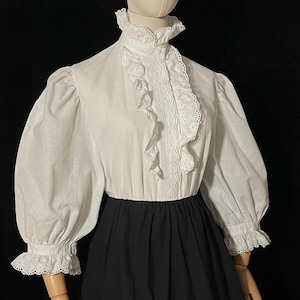 Vintage blouse with puff sleeves and lace ruffles | Retro style Victorian style white shirt | size S/M