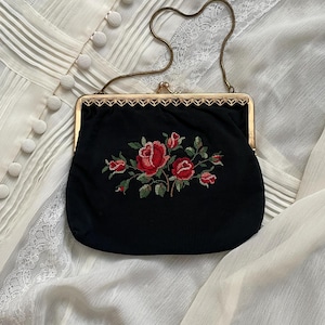 Monedero vintage con bordado floral y cierre de boquilla / Monedero retro con bordado en petit point / Monedero elegante cosido a mano en punto de aguja