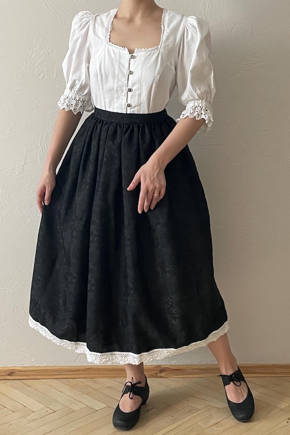 Vintage Midi Skirt Retro Style Black Skirt With Laced Hem