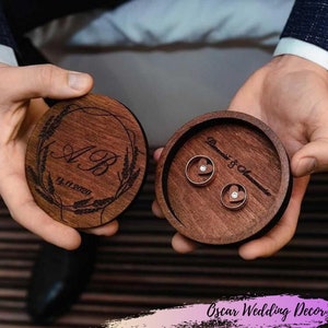 Ring box for wedding ceremony - Rustic ring bearer box - Ring bearer box with moss - Round ring holder