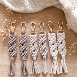 Macrame keychain | Gift | Gift idea | Key | Bohemian | birthday | Baptism | Love | Mother's Day | Easter | Valentine's Day