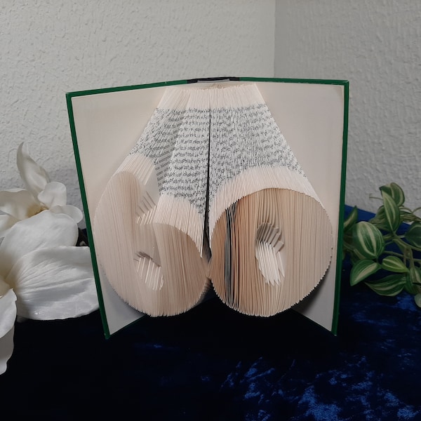 gefaltetes Buch / Zahl / 60 / Buchkunst / Bookfolding / individuelles Geschenk zur Hochzeit, Valentinstag, Geburtstag, Weihnachten