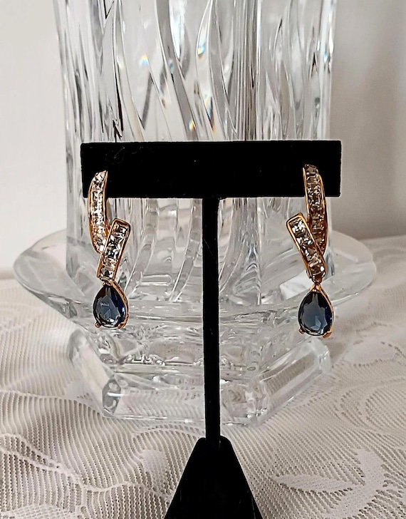Wittnauer sapphire and crystal - Gem