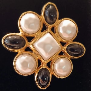 Carolee  Black Stone and Faux Pearl Brooch/ Pendant