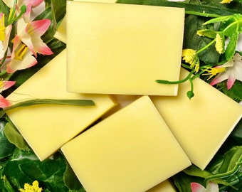 Honeysuckle & Cloudberries Soap Bar