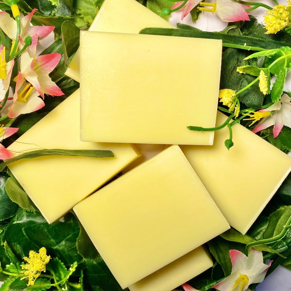 Honeysuckle & Cloudberries Soap Bar