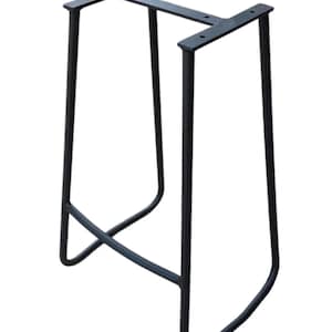 Op de afbeelding: Zwarte metalen tafelpoten met een eenvoudig, modern ontwerp. De poten zijn gemaakt van stevig metaal en hebben een zwarte afwerking. Ze zijn perfect om een ​​industriële touch aan elke tafel toe te voegen.