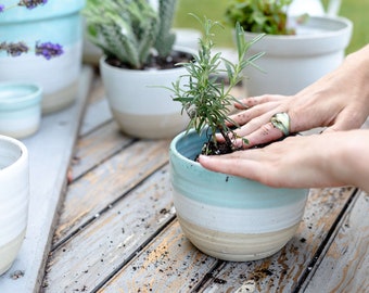 Cadeau pour son succulent planteur Petit jardinier de poterie faite à la main Pot de fleurs en céramique Cadeau fait à la main Pot d’herbes cadeau pour lui