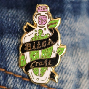 Bitch Craft Potion - Pin