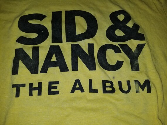 L worn Vintage Sex Pistols T Shirt (1986 Sid and N