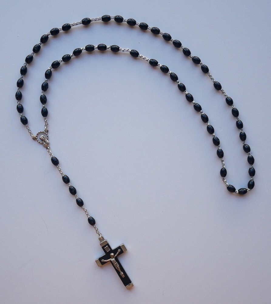 GAI Plastic Rosary Christian at best price in Chennai | ID: 26388365355