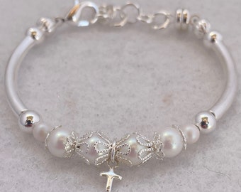 Girls Confirmation Gift White Pearl Adjustable Length Bracelet with Silver Cross and Strong Magnetic Clasp