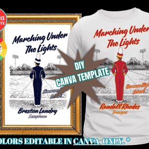 Può includere: Una t-shirt bianca e una stampa incorniciata con una grafica di una banda musicale e il testo Marching Under The Lights, Simmons High School, Braxton Landry, Saxophone, Harmon High School, Randall Rhodes e Trumpet. Include un timbro in legno marrone.
