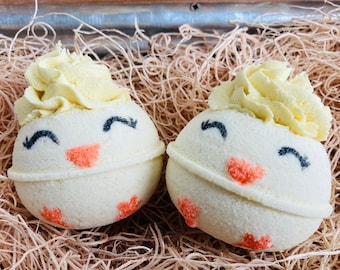Chick Bath Bomb with Bubble Frosting: Easter Gift for Kids