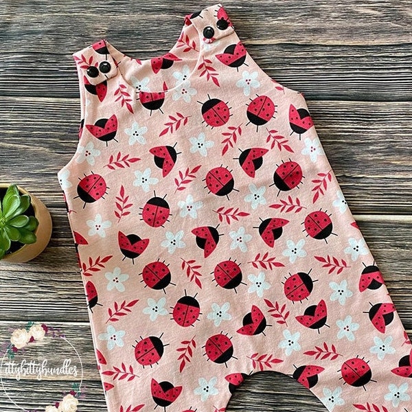 Barboteuse bébé coccinelle, vêtements bébé coccinelle, barboteuse sarouel bébé coccinelle, vêtements bébé fille, barboteuse tout-petit, vêtements bébé uniques