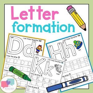 Pode incluir: Três folhas de trabalho imprimíveis para praticar a formação de letras. As folhas de trabalho apresentam as letras D, H e K com linhas pontilhadas para traçar. As folhas de trabalho incluem ilustrações de uma boneca, um chapéu e um coala. O texto "Posso traçar a letra Dd" está no topo da primeira folha de trabalho. O texto "Posso traçar a letra Hh" está no topo da segunda folha de trabalho. O texto "Posso traçar a letra Kk" está no topo da terceira folha de trabalho.
