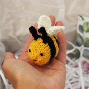 Honey Bee Knitting Pattern, Knit Bumble Bee Diy Tutorial for Bee Baby ...