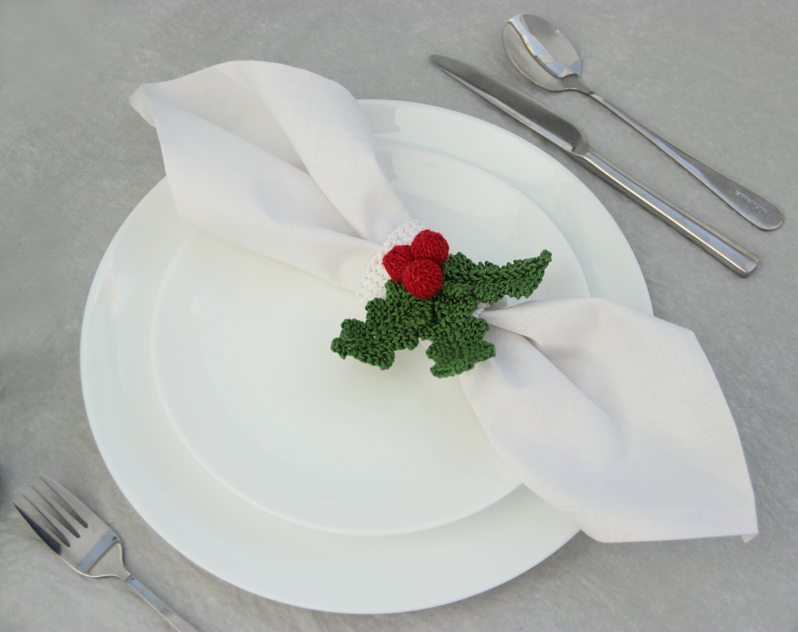 Holly Napkin Ring Knitting PATTERN Christmas Napkin Holders Etsy