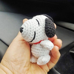 Comic Dog Car Charm White Beagle Mirror Hanging Funny Cartoon Pup Driver Holiday Gift