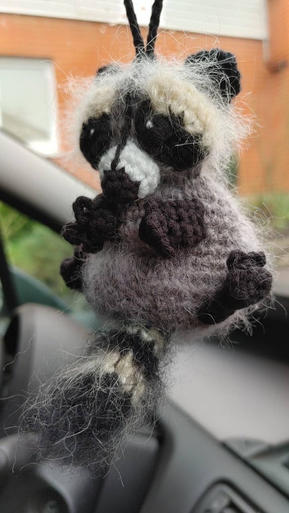 Waschbär Auto Spiegel Aufhänger Zubehör, Armaturenbrett Dekor Aufhänger,  Rückspiegel, Amigurumi Plüsch Andenken, kleines Stofftier, Ornament -   Österreich