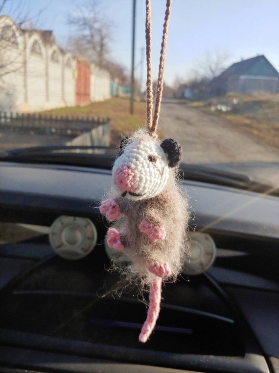 Opossum Auto Zubehör für Frauen, Opossum Plüsch, Niedlicher Auto  Rückspiegel Charm, Possum Auto Dekor - .de