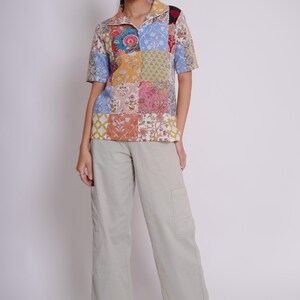 Lapptäcksskjorta, Tryckt färgglad lapptäcksskjorta, Lapptäcksskjorta tillverkad i Indien, Handtryckt skjorta med blockmönster, Lapptäckt design, Blocktryckt skjorta bild 4