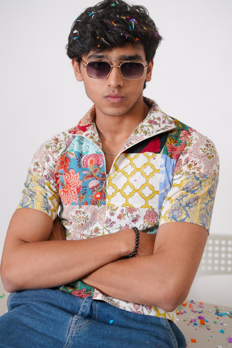 Lapptäcksskjorta, Tryckt färgglad lapptäcksskjorta, Lapptäcksskjorta tillverkad i Indien, Handtryckt skjorta med blockmönster, Lapptäckt design, Blocktryckt skjorta bild 5