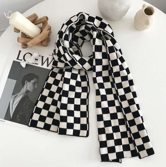 Black and white checkered scarf outlet